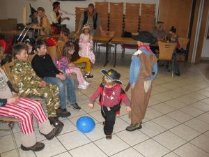 stammtisch20-20kinderfasching200920031